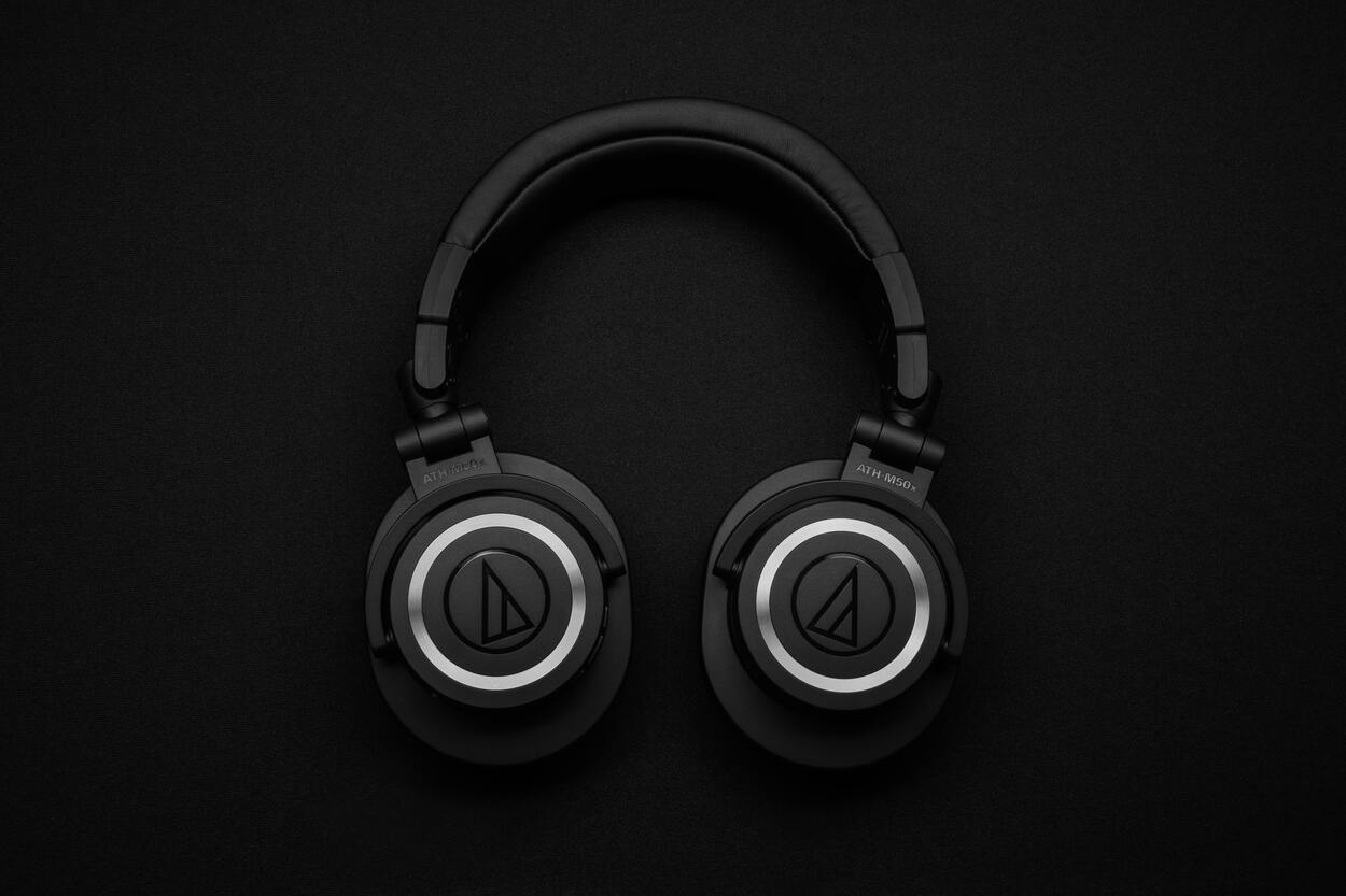 Black headphones 
