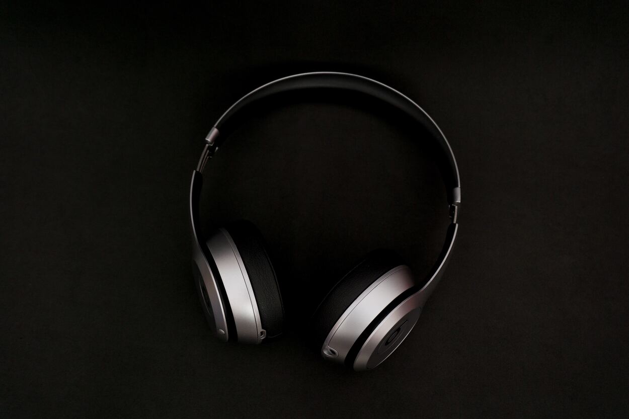 conventional headphones 
